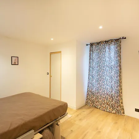 Leonard De Vinci Ii 酒店 *