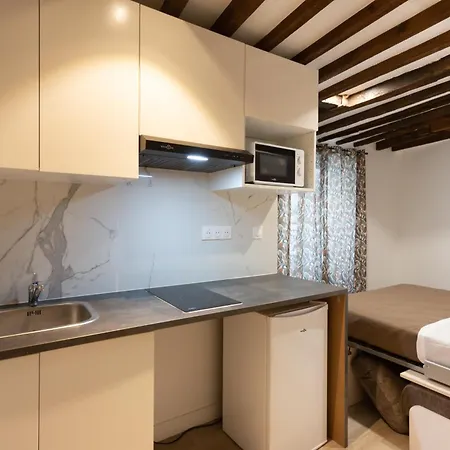 酒店 Leonard De Vinci Ii *