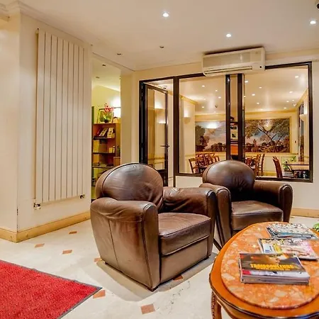 Leonard De Vinci Ii 酒店 *