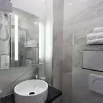 Leonard De Vinci Ii Hotel *