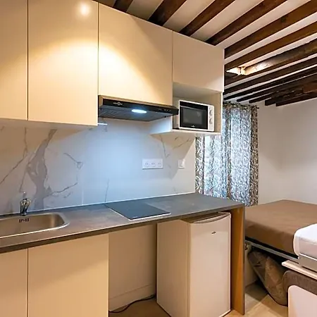Leonard De Vinci Ii Hotel *