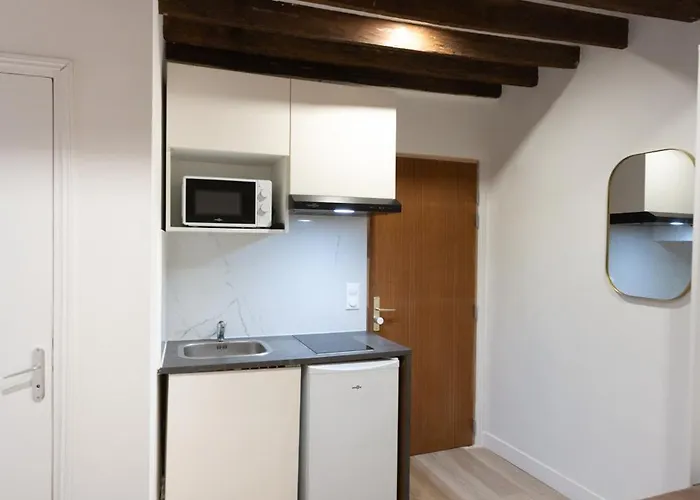 Hotel Leonard De Vinci Ii