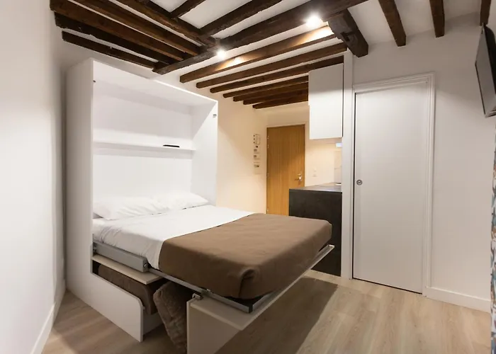 Leonard De Vinci Ii Hotel Paříž