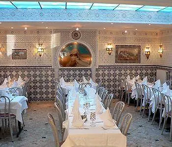 Leonard De Vinci Ii Hotell *